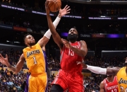 爱游戏在线-包含火箭击败开拓者，哈登独揽47分的词条