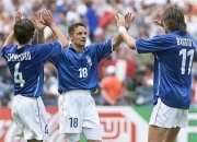 爱游戏体育-意大利队残酷击败对手，夺得胜利