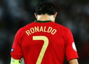 爱游戏体育-包含荷兰队击败瑞典，晋级欧洲杯预赛决赛圈的词条