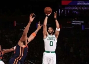 爱游戏下载-NBA季后赛激烈对战，球员们拼尽全力