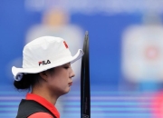 爱游戏官方入口-印度射箭选手风采独特，收获好评