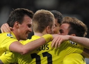 爱游戏在线-多特蒙德险胜努尔维，小组出线形势乐观