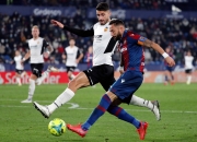 爱游戏APP-西甲联赛最新战报，雄鹿擒小牛取得胜利