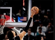 爱游戏体育-关于马刺主场艰难战胜灰熊，吉诺比利砍下分的信息