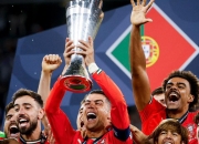 爱游戏APP-葡萄牙队成功逆转战胜对手