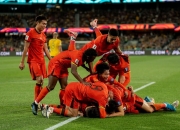 爱游戏官方入口-激情碰撞：足球比赛中的荣誉争夺的简单介绍