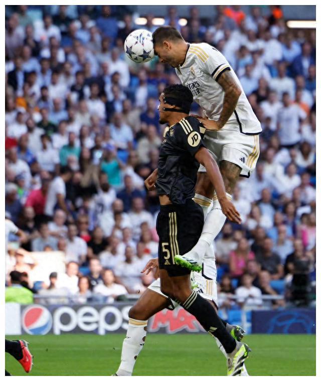 梅斯队在困境中逆袭，取得关键胜利的简单介绍