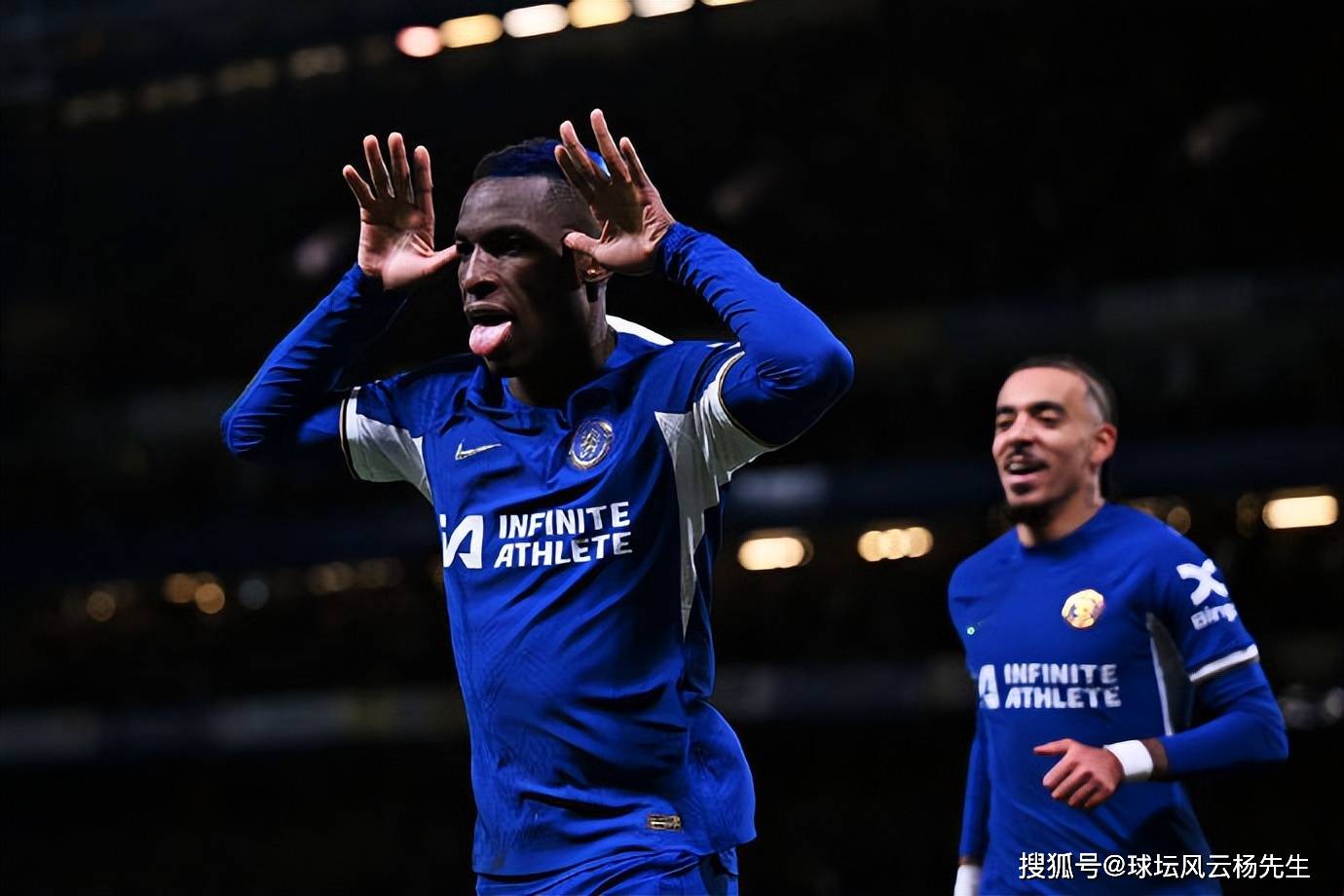 切尔西防线坚守不失，英超前四稳固的简单介绍