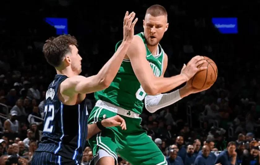 情至至深：尼克斯对骑士的比赛备受期待的简单介绍