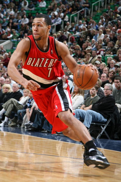 开拓者队全力备战防线稳固力争连胜的简单介绍