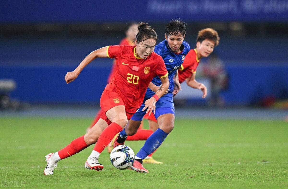 包含韩国女足实力突出，备战下一轮比赛的词条