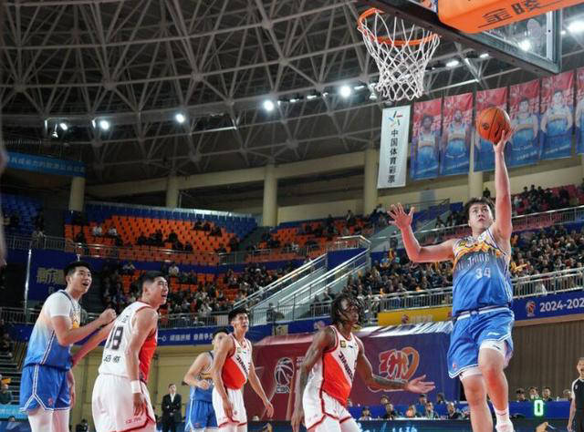 新疆队大获胜利，势不可挡，一路领先的简单介绍