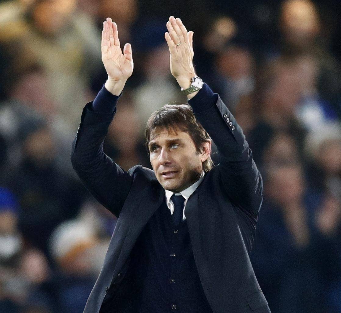 国米主场遭遇失利，球迷愤怒抗议主教练