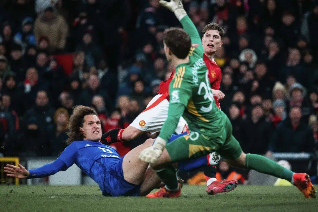 莱斯特城客场逆转，比赛精彩异常