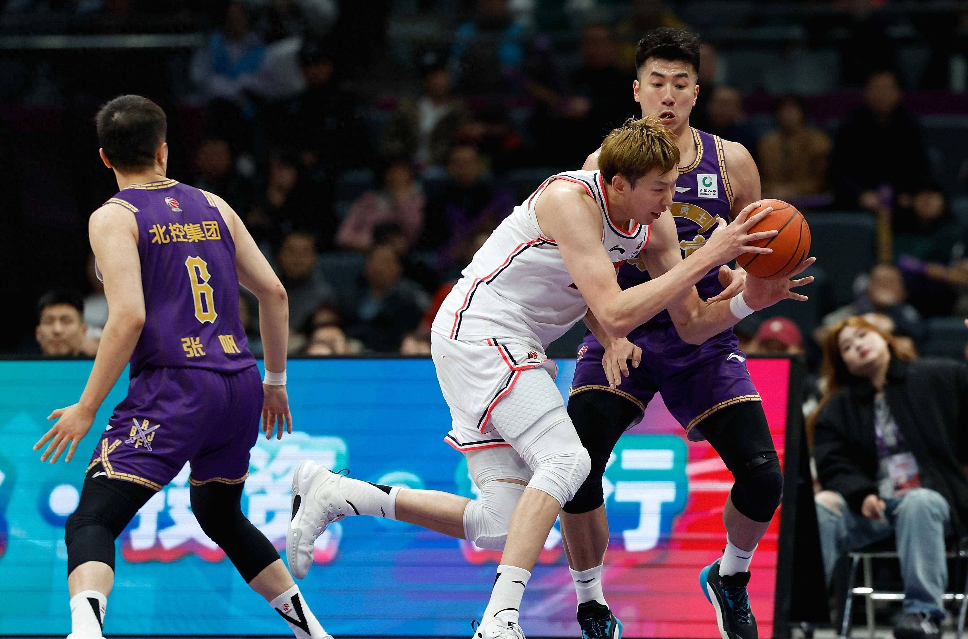 广东队运动员在比赛中展现出优秀的技术