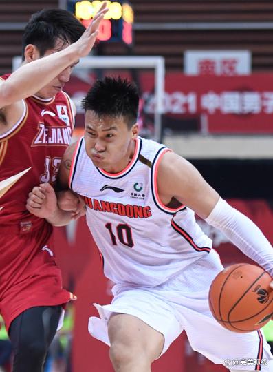 关于湖南男篮遭受惨败，积分榜位置下滑的信息