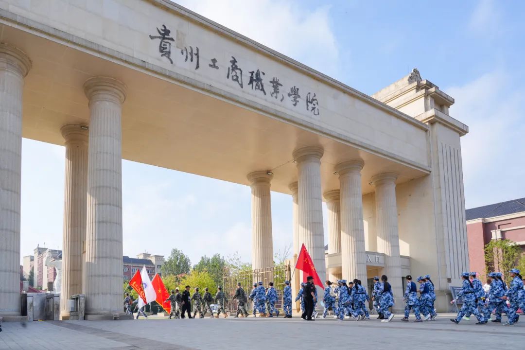 雄骑展现集体士气，备战下一场比赛