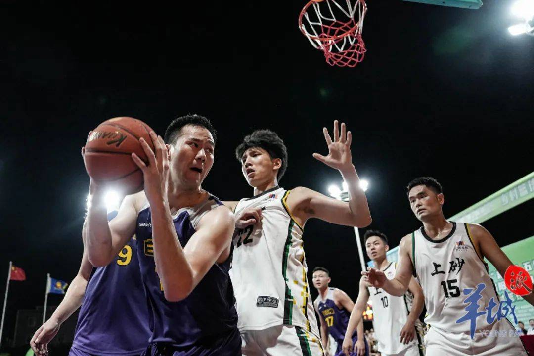 世界各地篮球比拼高潮迭起，精彩不断的简单介绍