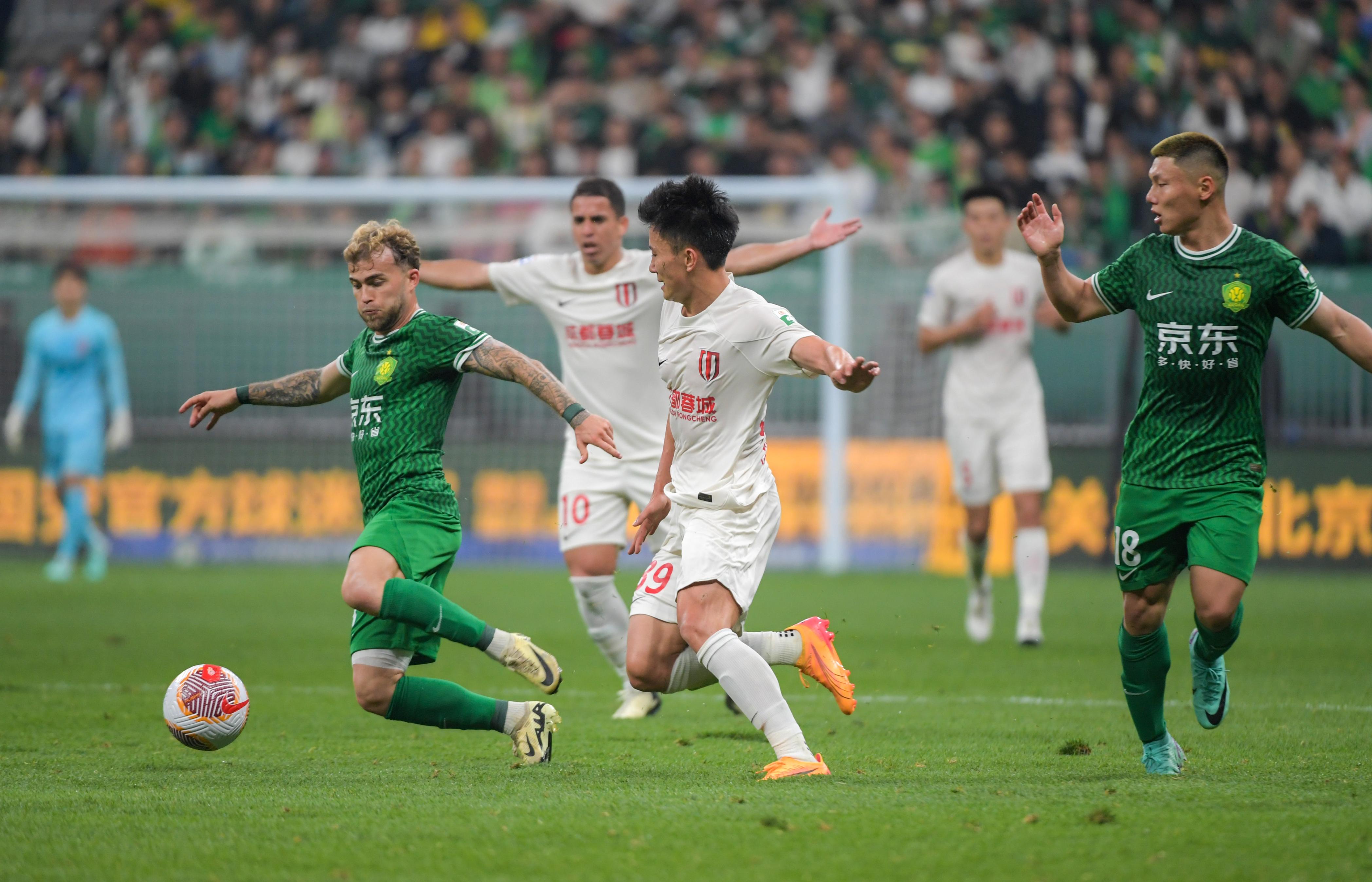 关于大连一方豪取主场胜利，荣誉满满的信息