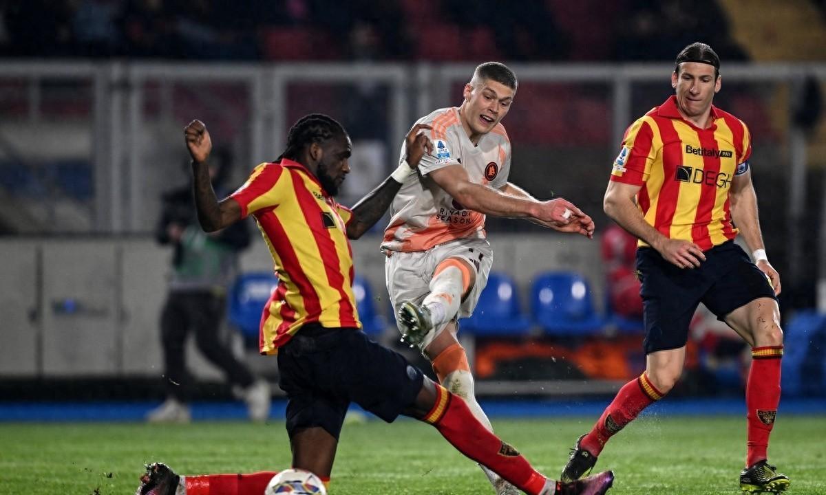 罗马逆袭夺冠，阻击对手进攻