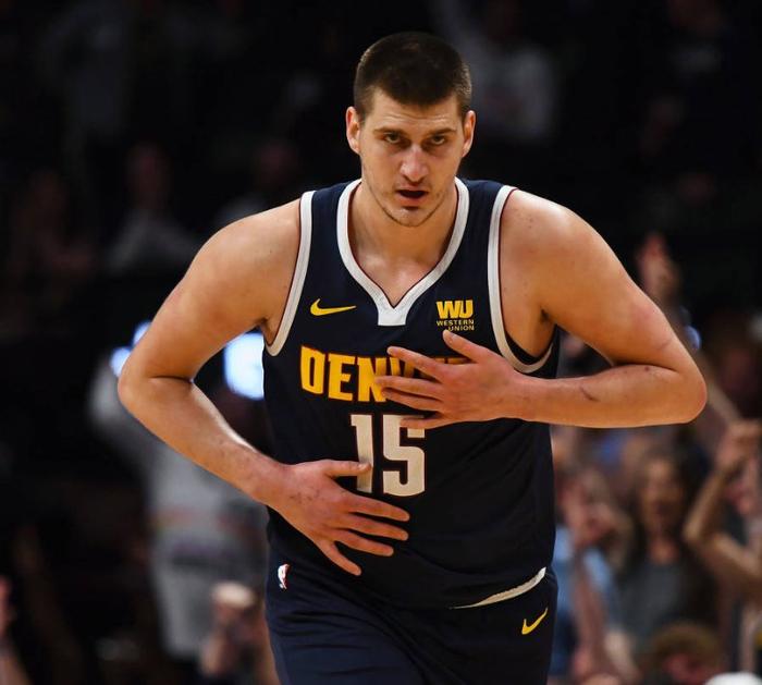 猛龙主场击败掘金，取得重要胜利