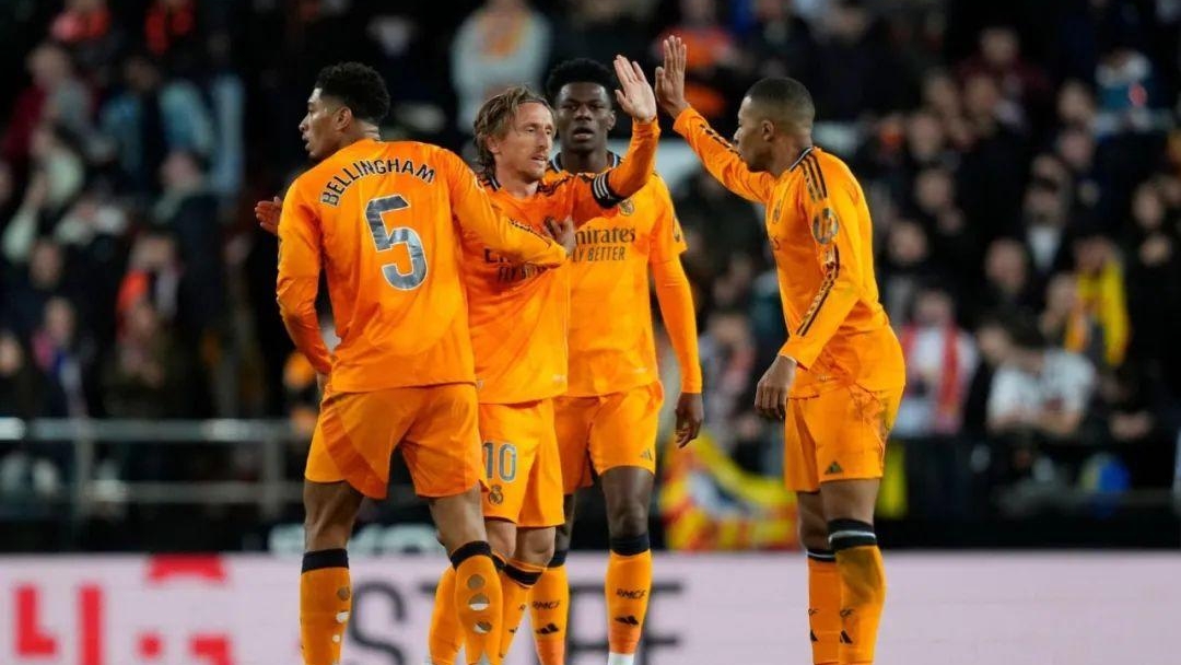 瓦伦西亚客场战胜强敌，追赶前四