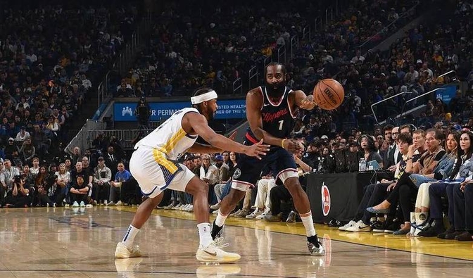 包含火箭险胜灰熊，全队整体表现抢眼的词条