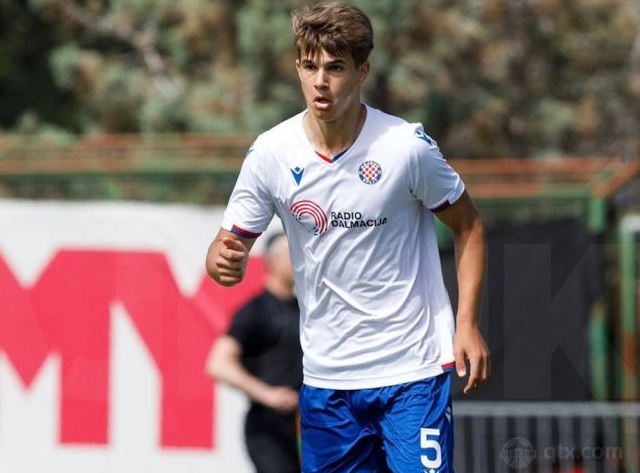 里尔中场表现不俗，引来多支豪门关注的简单介绍