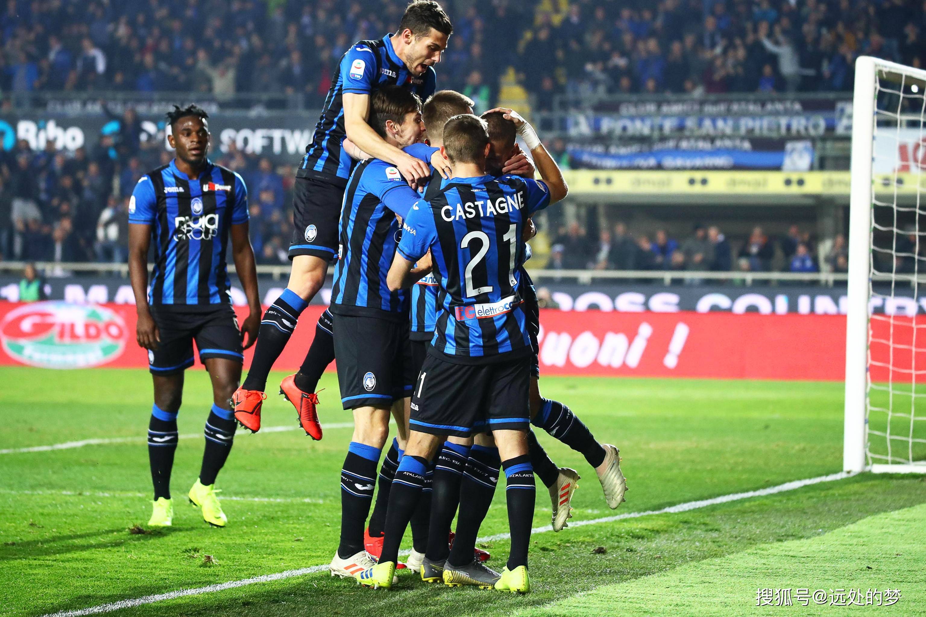 布鲁日客场逆袭晋级八强