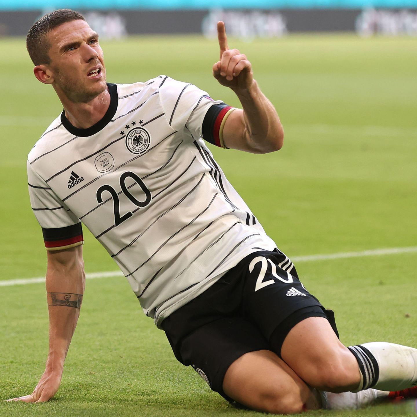 包含RB莱比锡准备迎战弗赖堡，全力拼搏的词条