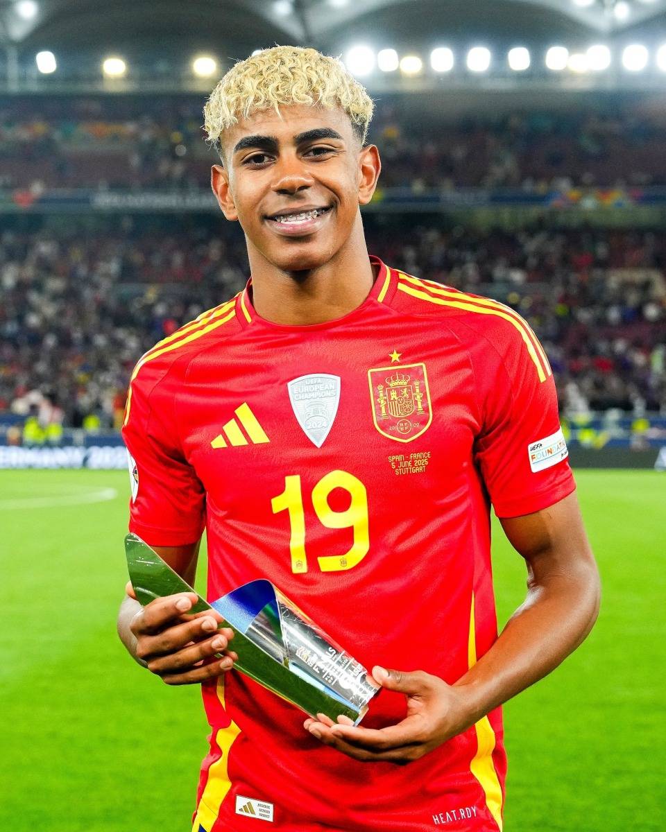 惊心动魄进球瞬间让人忍不住赞叹