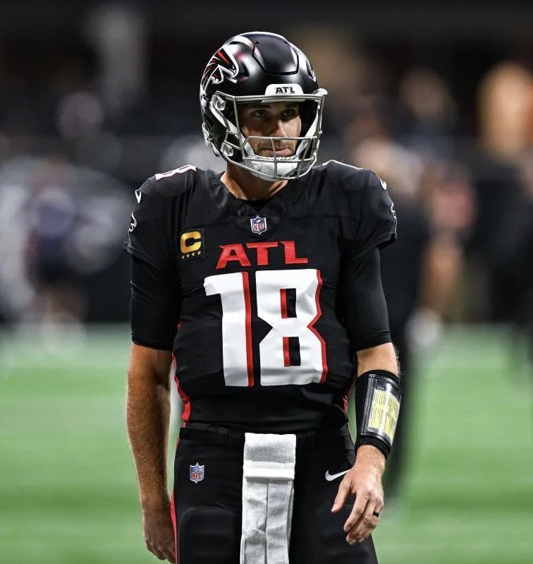 替补球员崭露头角，球队成功逆袭晋级