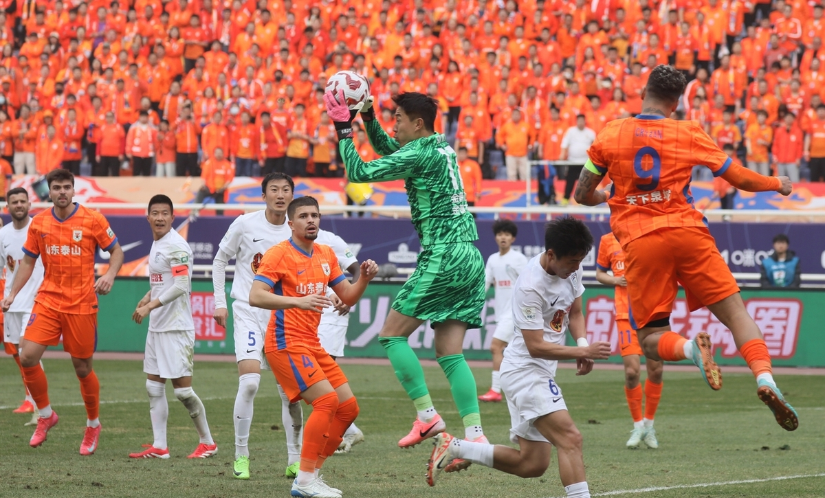 客场难得一胜，球队力挫对手势不可挡