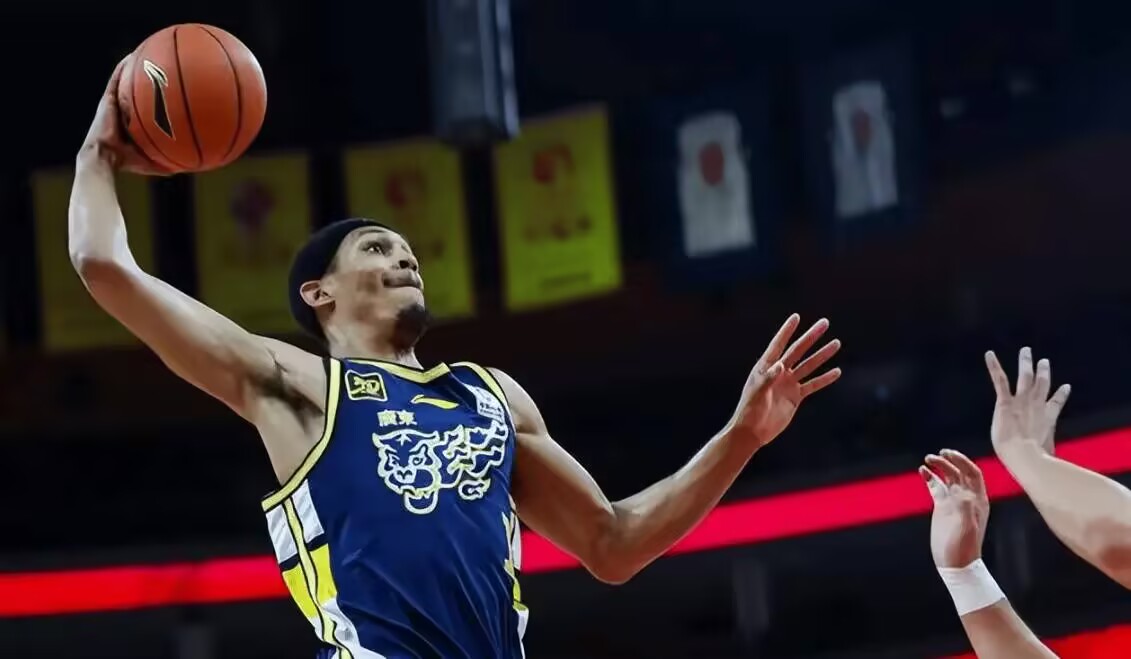 关于普林斯秒三射一中爵士主场力夺联盟第一的信息