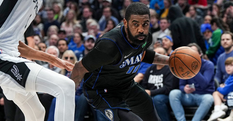 马刺队遭逆转，不敌独行侠队