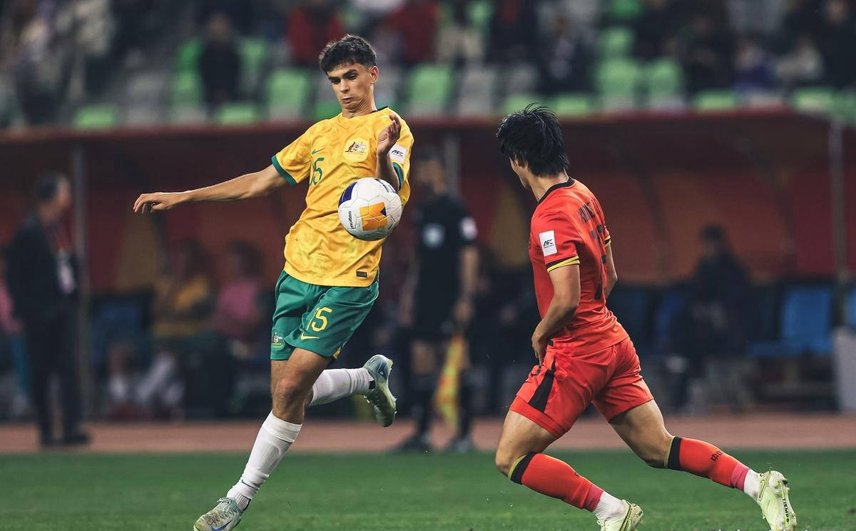 澳大利亚的精英球员在场上展现实力