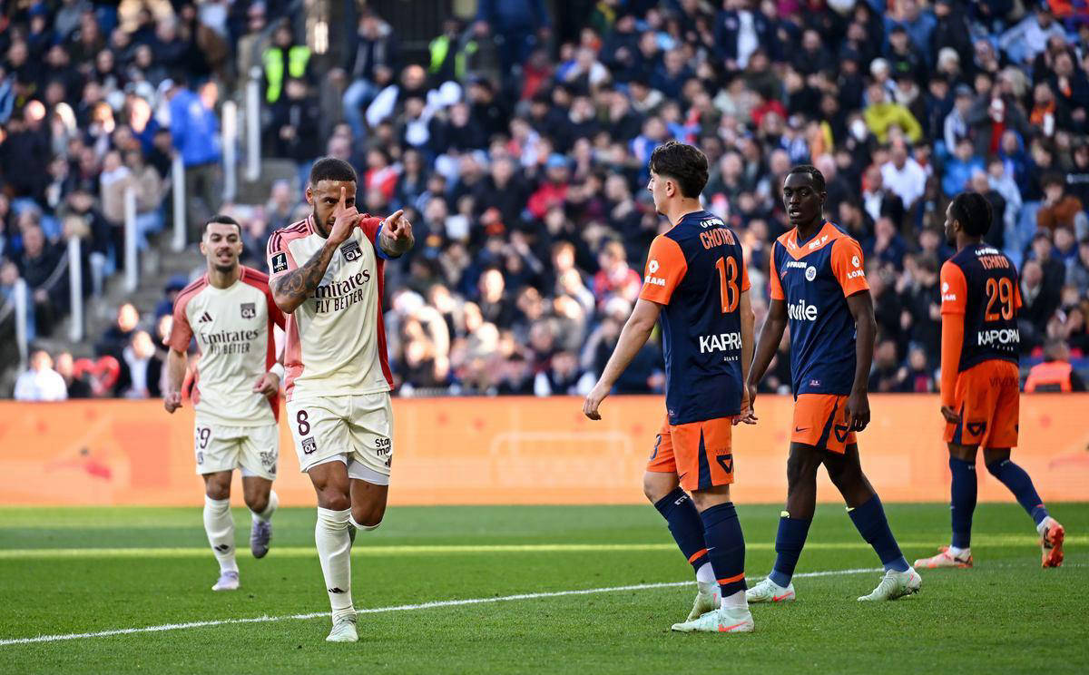 里昂球队终结连胜纪录，客场战平