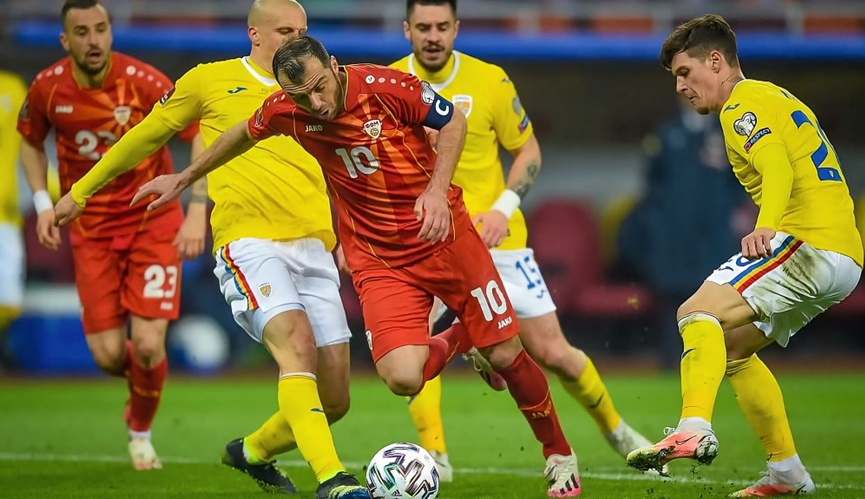 包含北马其顿逼平罗马尼亚，出线形势一片沉重的词条