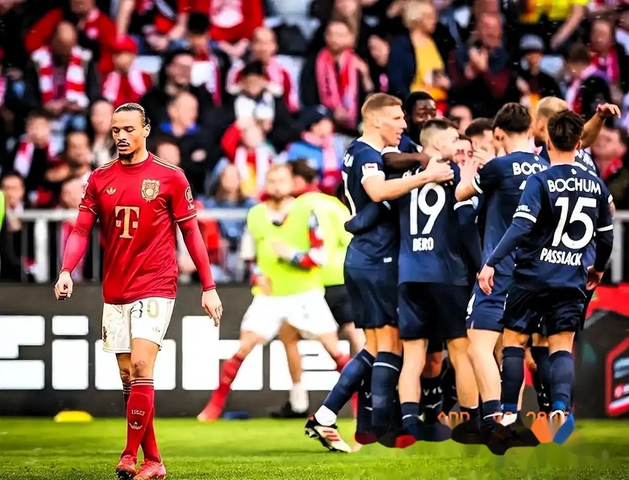 拜仁开启进攻模式，轻松跻身下一轮