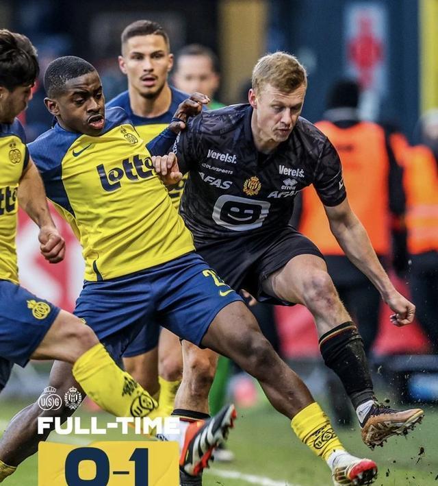 阿贾克斯客场不败，欧冠出线形势危急的简单介绍