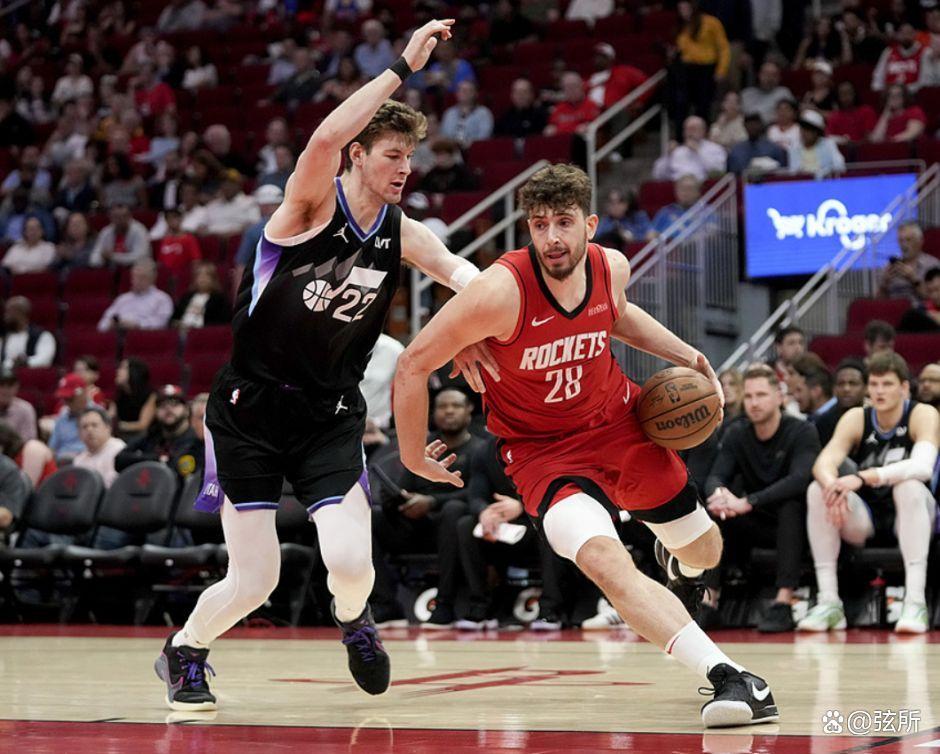 火箭大胜爵士，哈登砍下35分