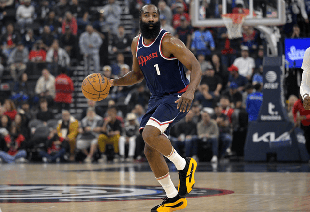 火箭大胜爵士，哈登砍下35分