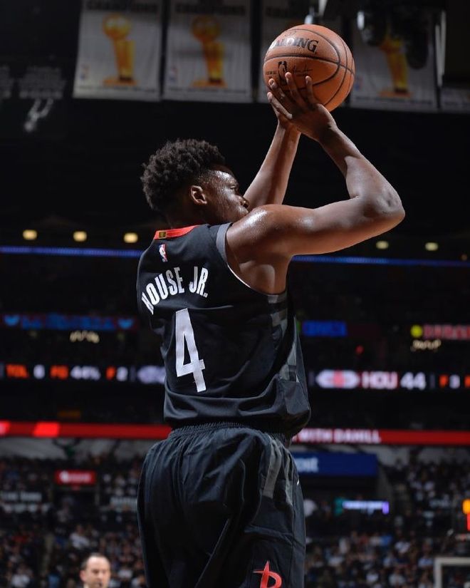 莫雷基宁客场惨败，需要迅速调整