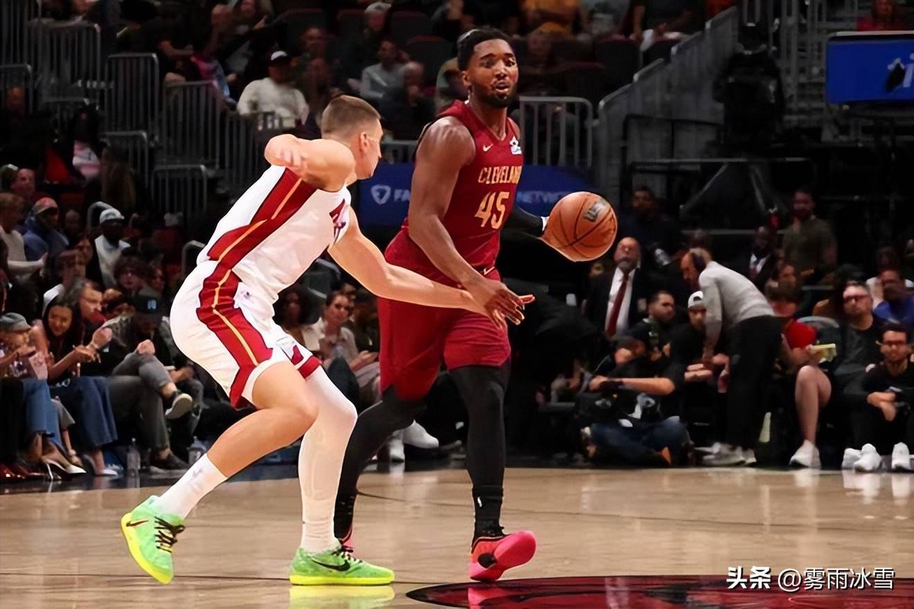 骑士险胜热火，米切尔刷新纪录